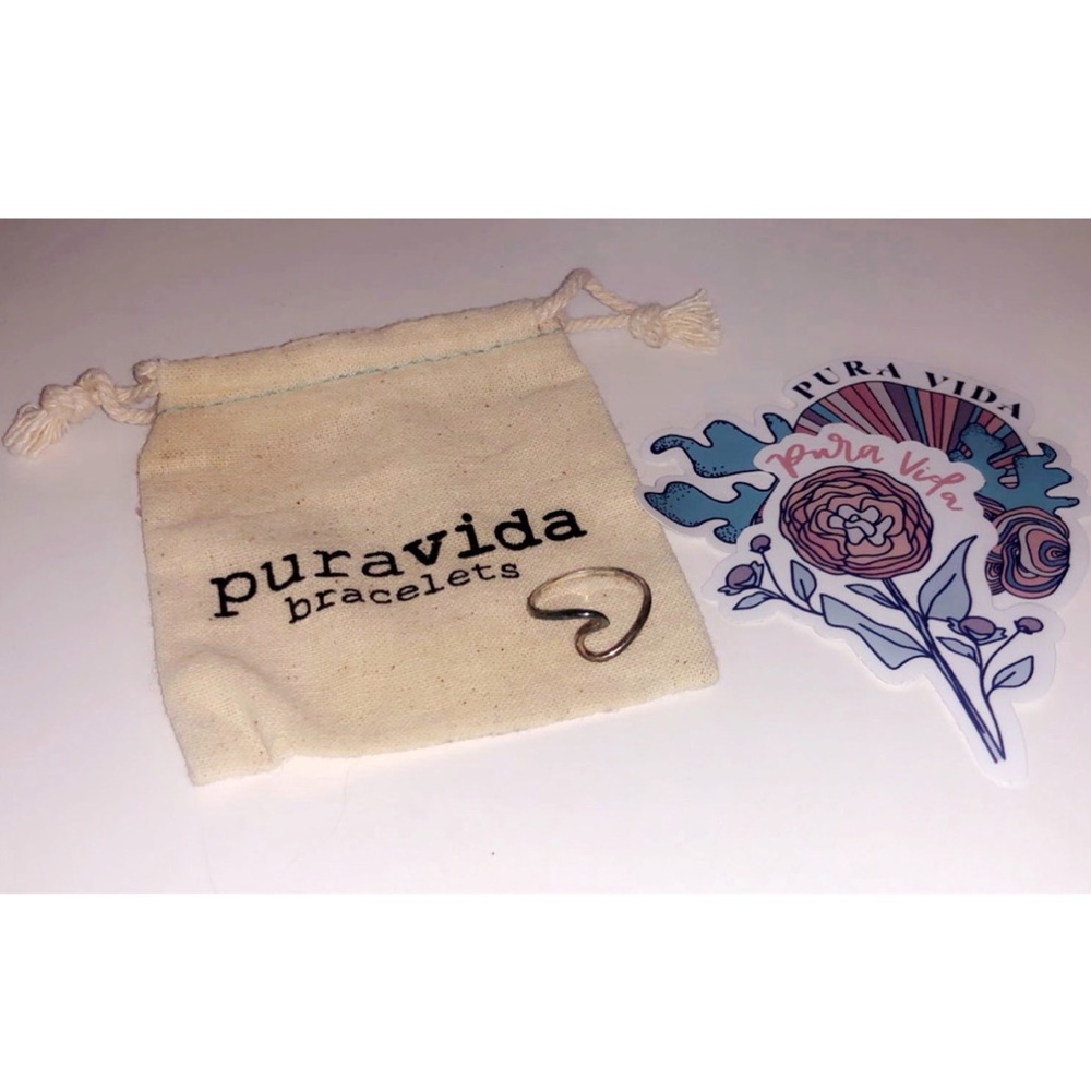 pura vida wave ring!!